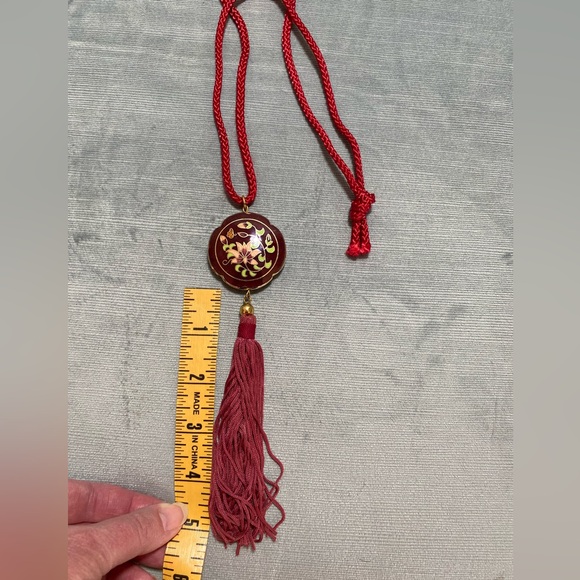 Vintage Asian Cloisonné, enamel tassel pendant with red cord 14 inch hang EUC - Picture 7 of 12